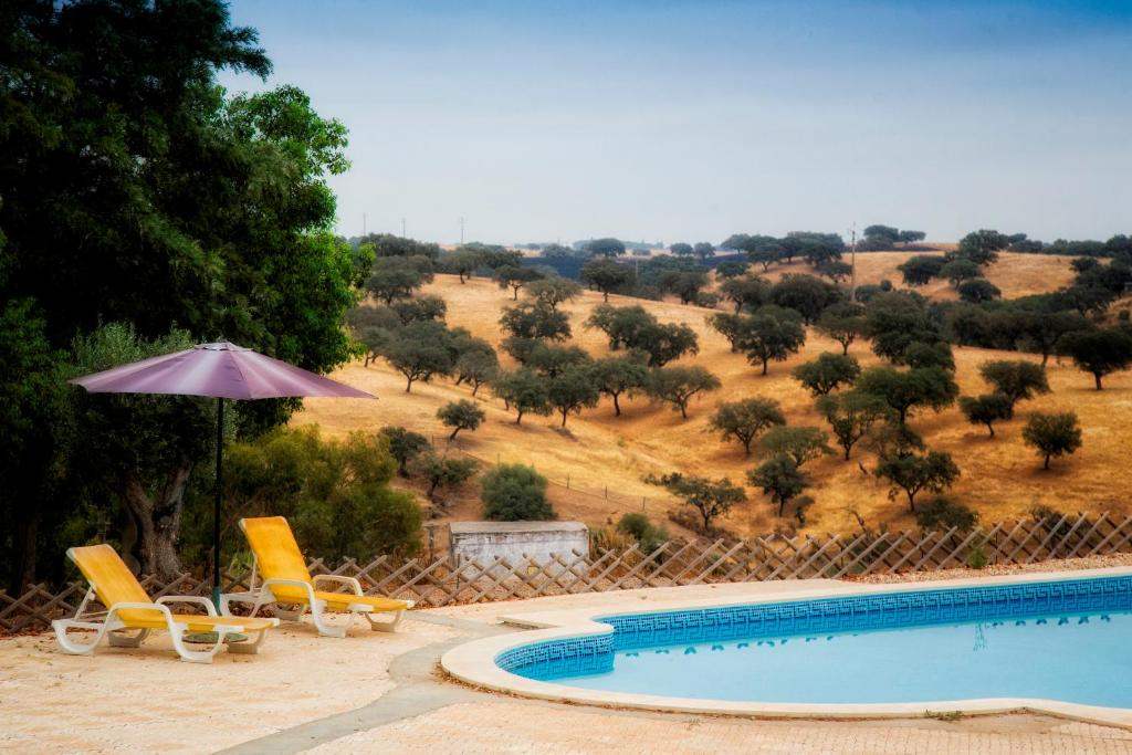 Swimming pool overlooking the Alentejo countryside